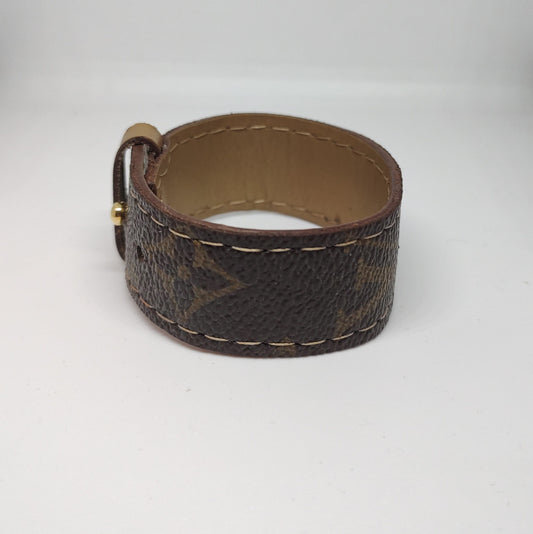 Brazalete LV
